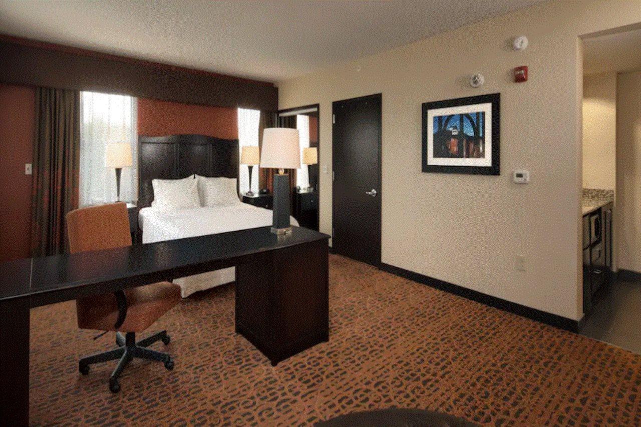 Hampton Inn Lewiston-Auburn Екстериор снимка