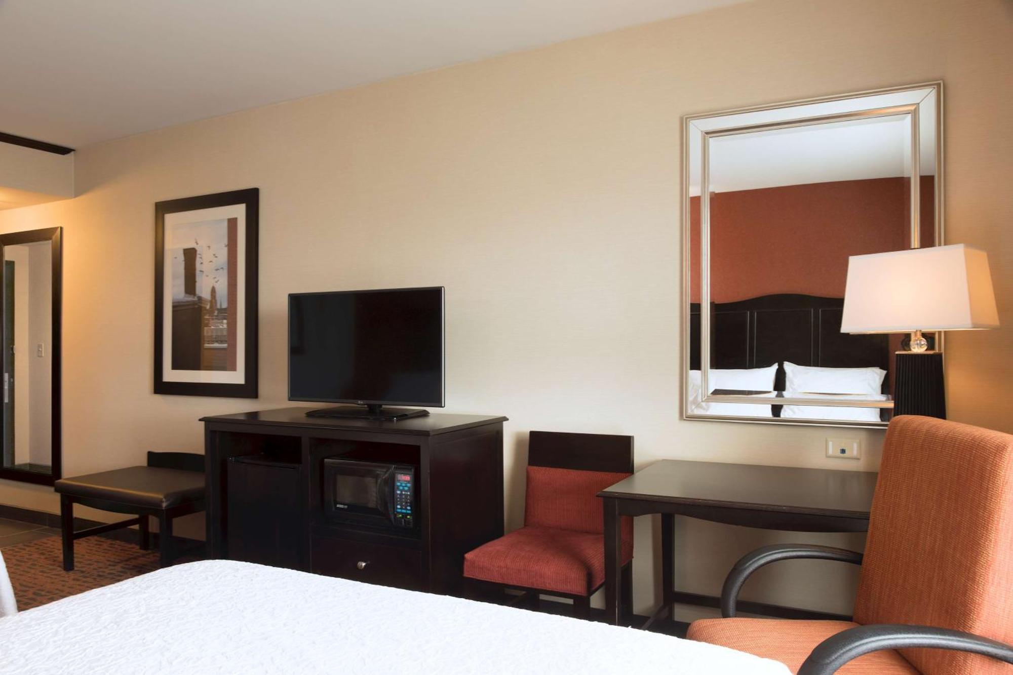 Hampton Inn Lewiston-Auburn Екстериор снимка