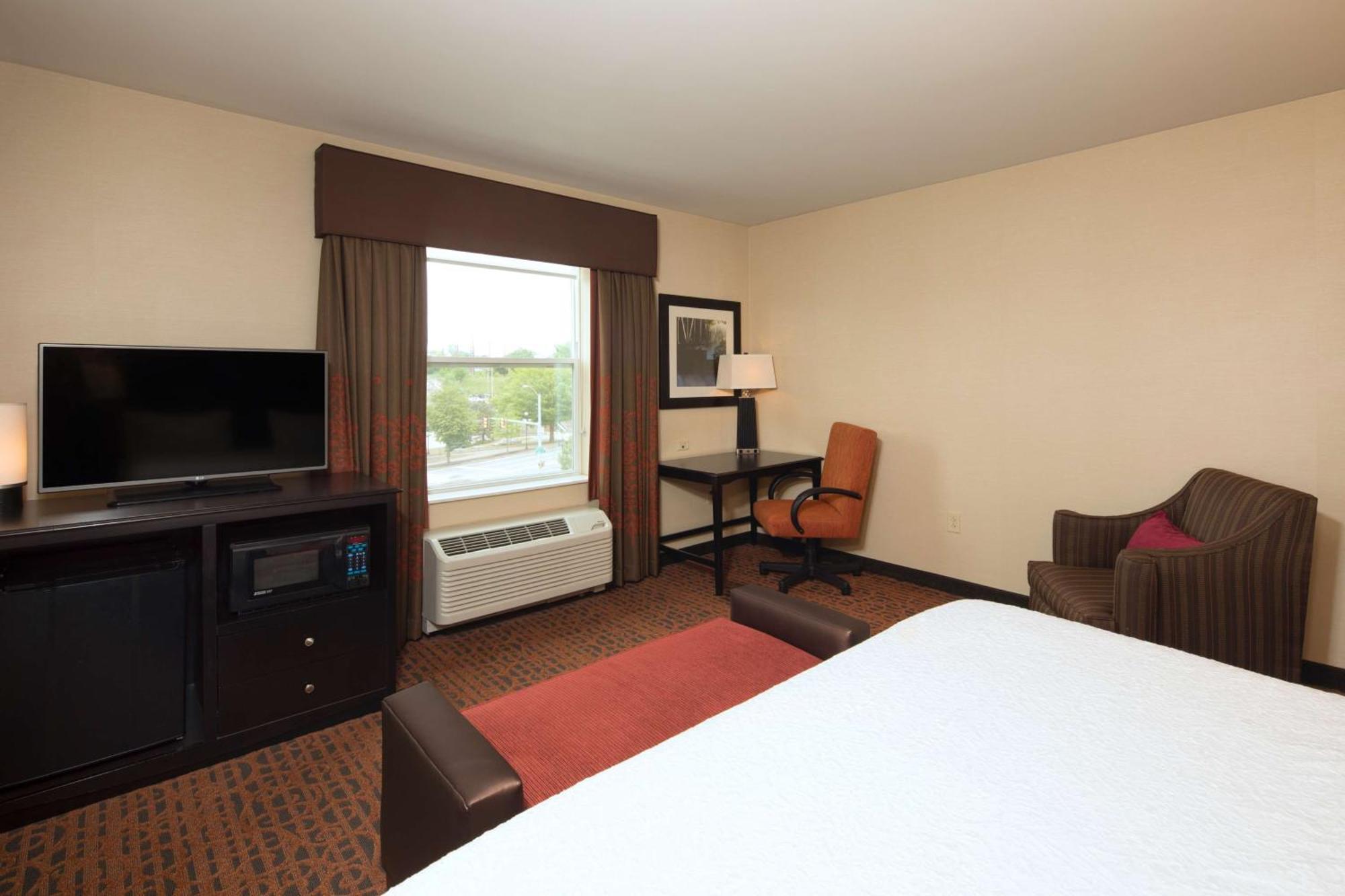 Hampton Inn Lewiston-Auburn Екстериор снимка