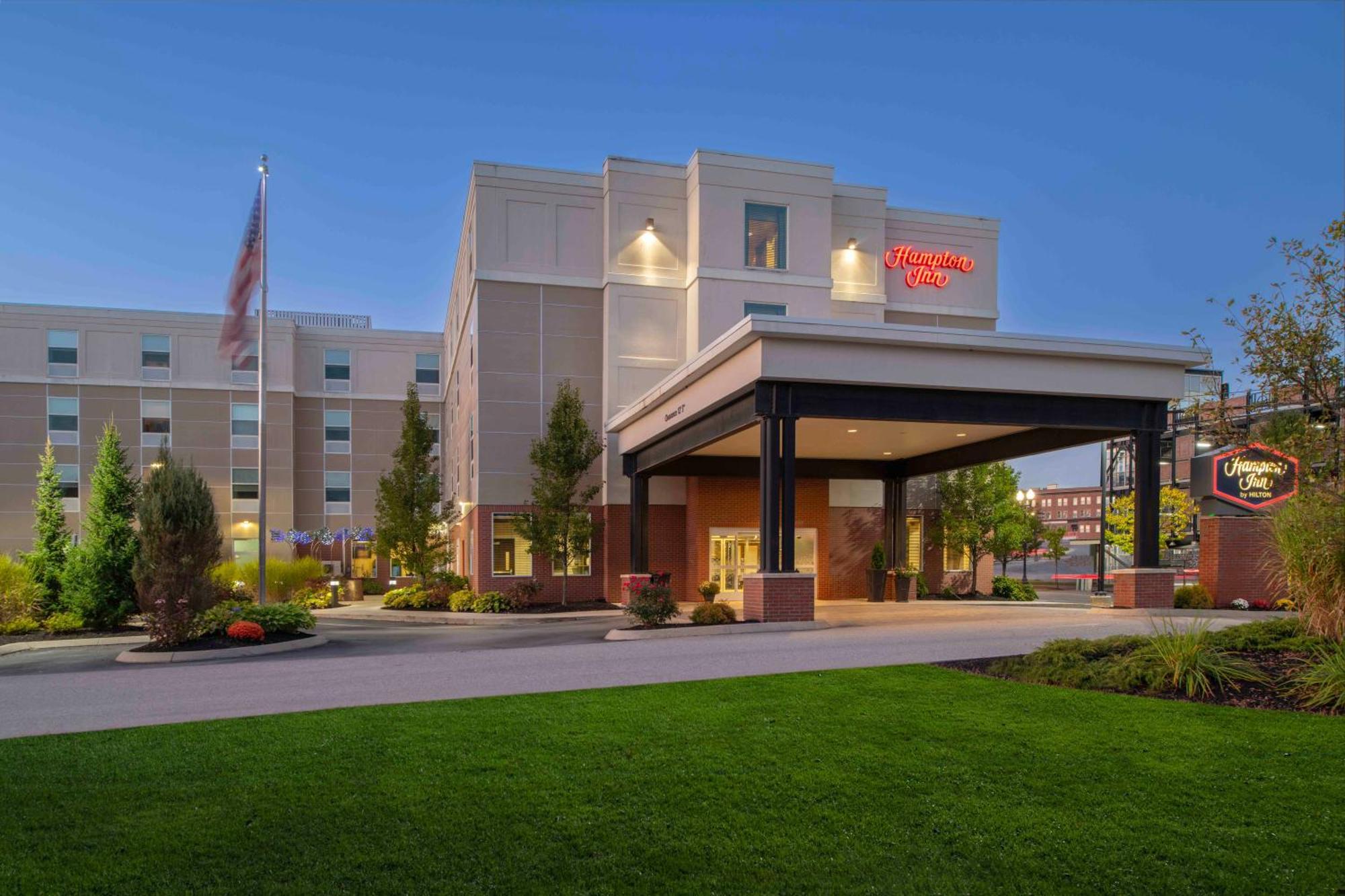 Hampton Inn Lewiston-Auburn Екстериор снимка